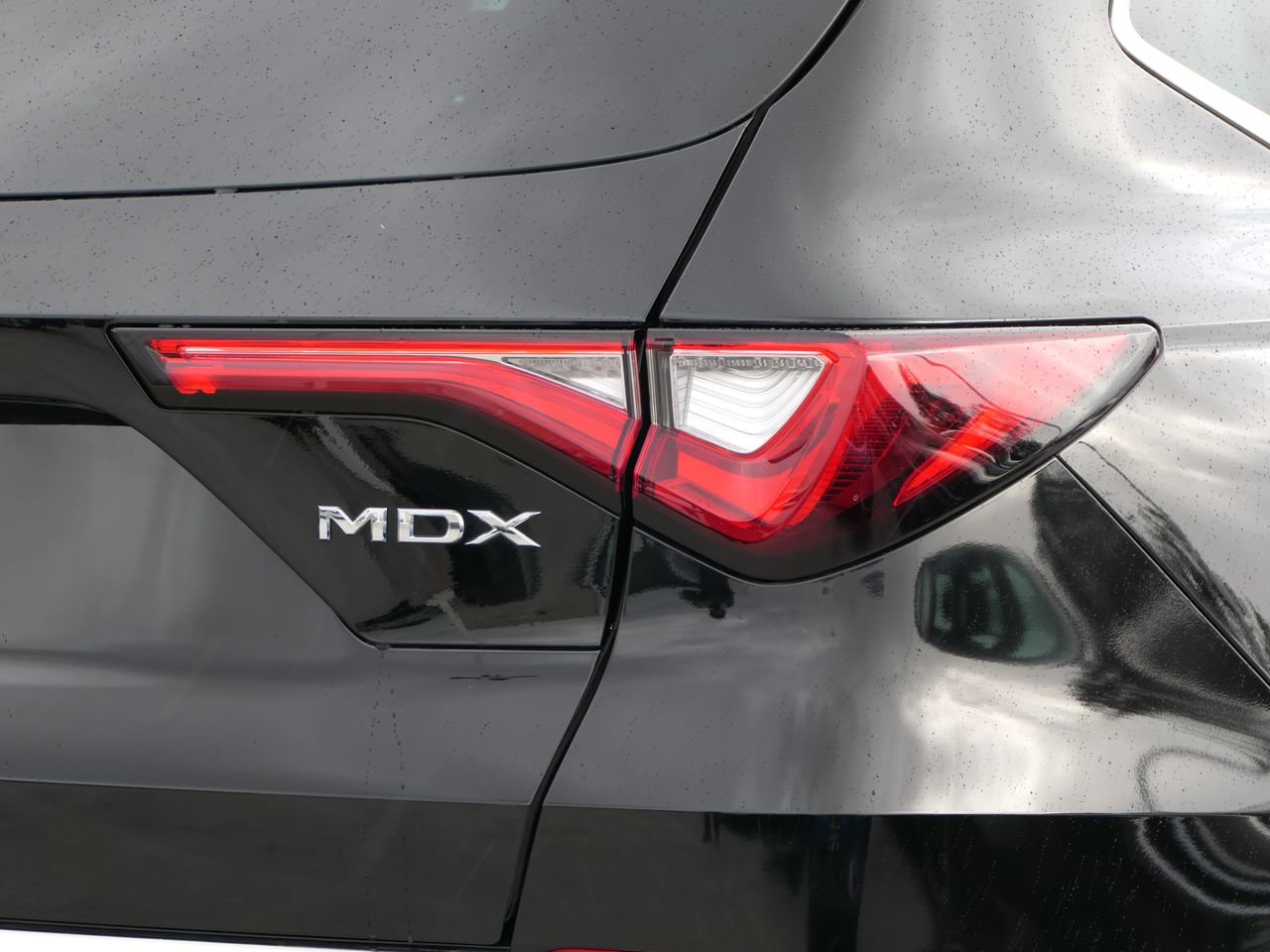 Used 2023 Acura MDX FWD w/ Technology Package image 3