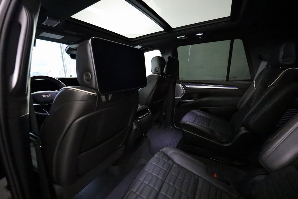 Used 2025 Cadillac Escalade V image 17