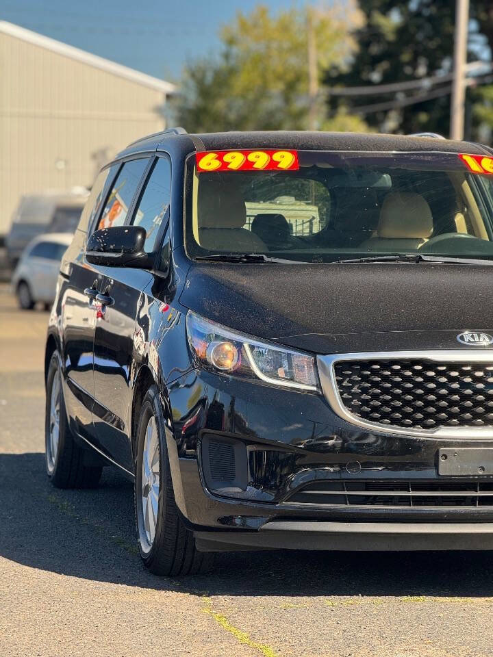 Used 2016 Kia Sedona LX w/ LX Convenience Package FWD image 9