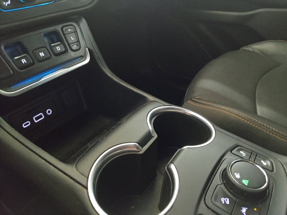 Used 2020 GMC Terrain SLT w/ Preferred Package FWD image 26