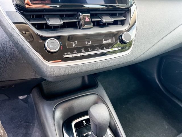 Used 2025 Toyota Corolla LE image 21