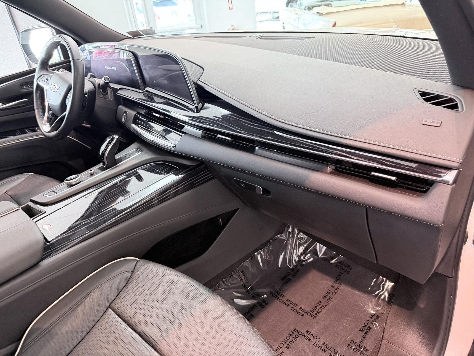 Used 2022 Cadillac Escalade Sport w/ Touring Package AWD/4WD image 35