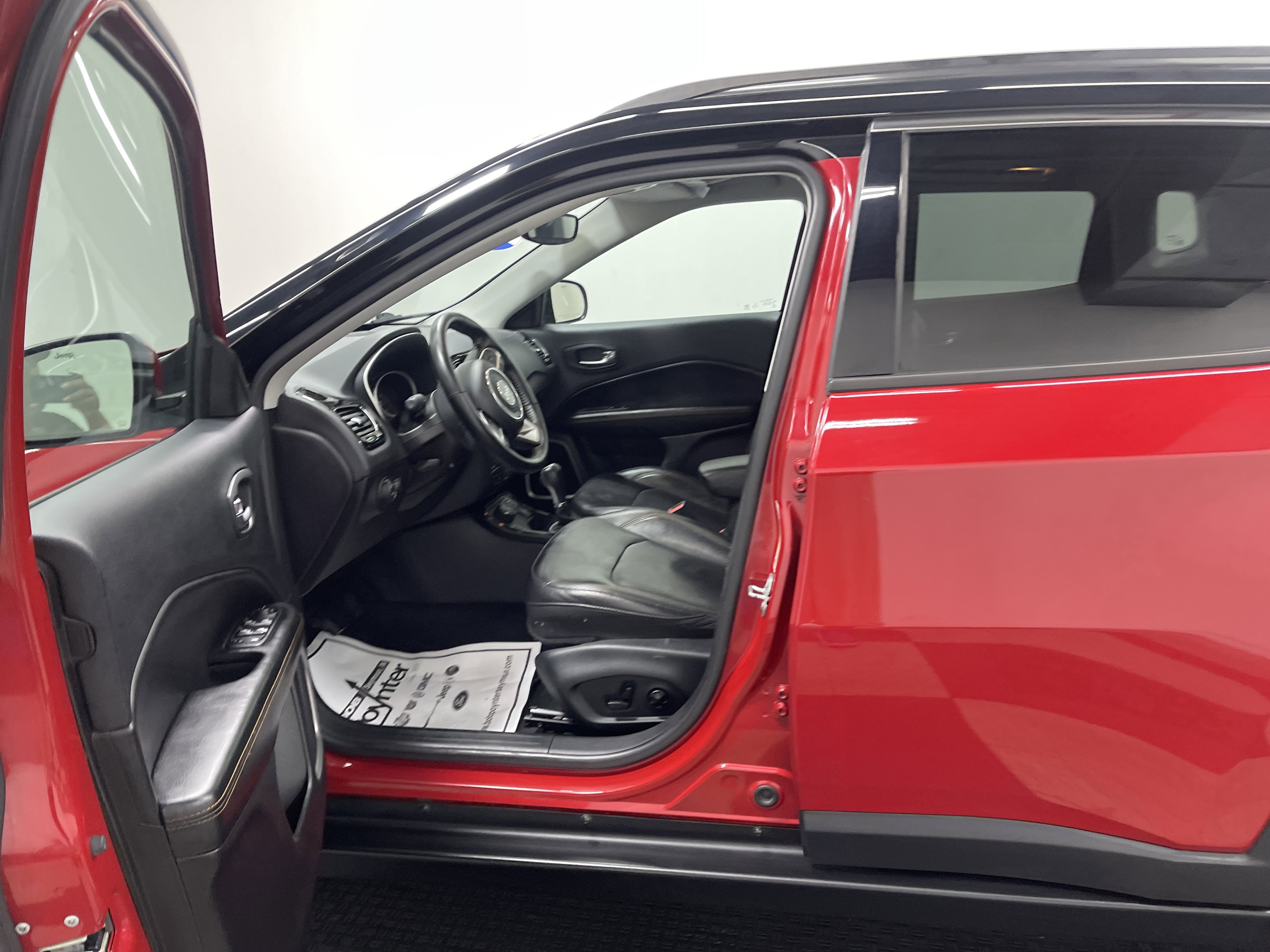 Used 2019 Jeep Compass Limited AWD/4WD image 9