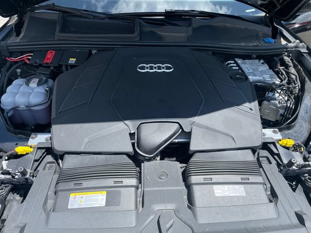 Used 2025 Audi Q7 3.0T Premium Plus AWD/4WD image 25