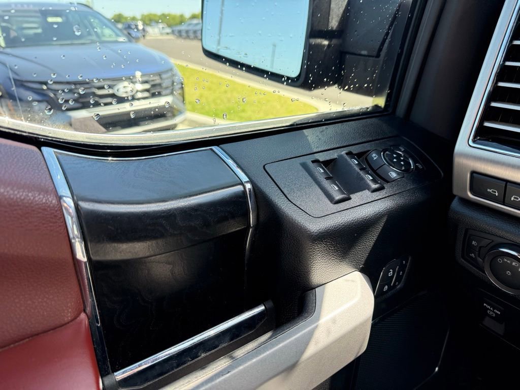 Used 2019 Ford F150 Platinum w/ Equipment Group 701A Luxury AWD/4WD image 11