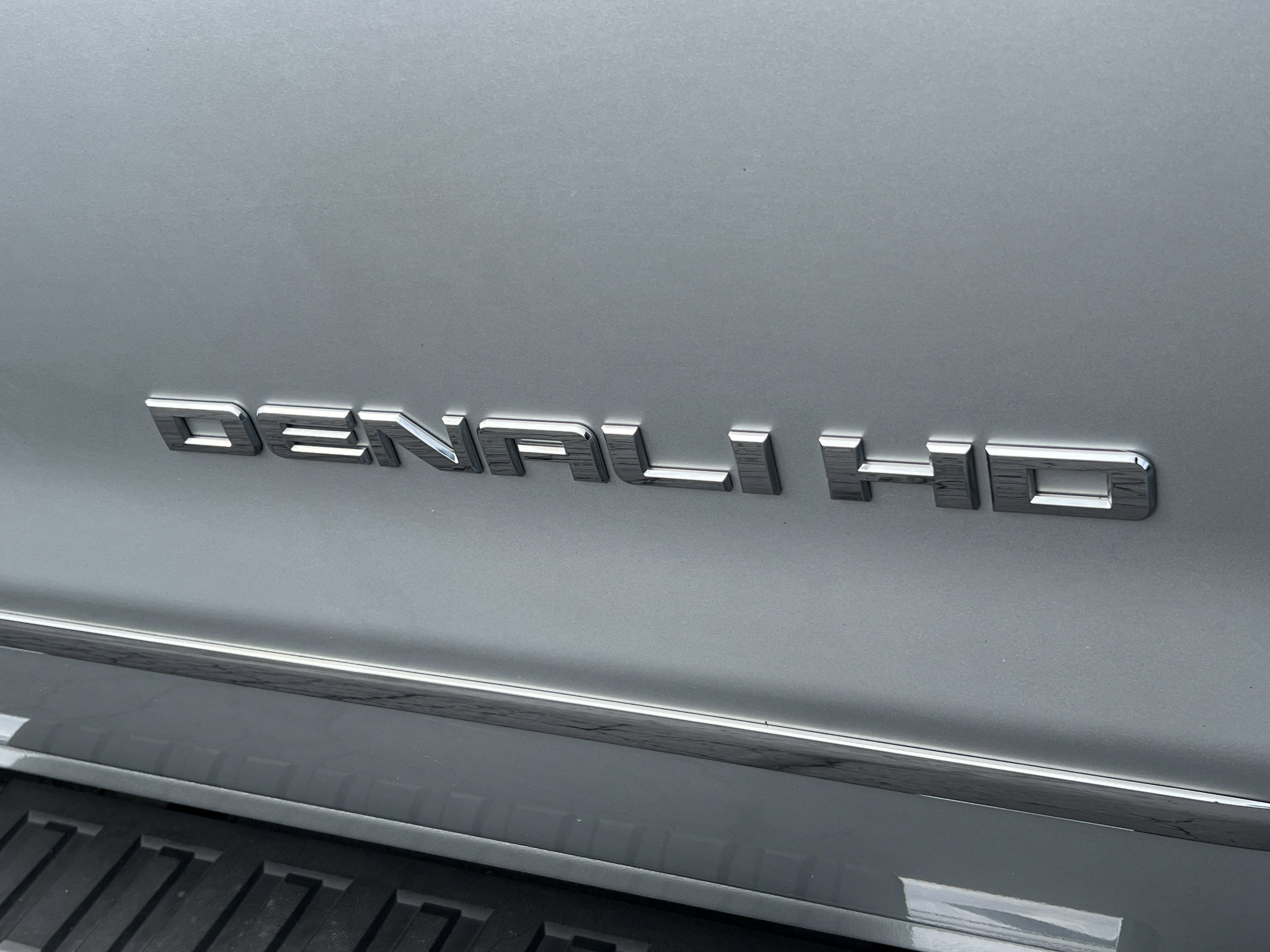 Used 2015 GMC Sierra 2500 Denali image 10