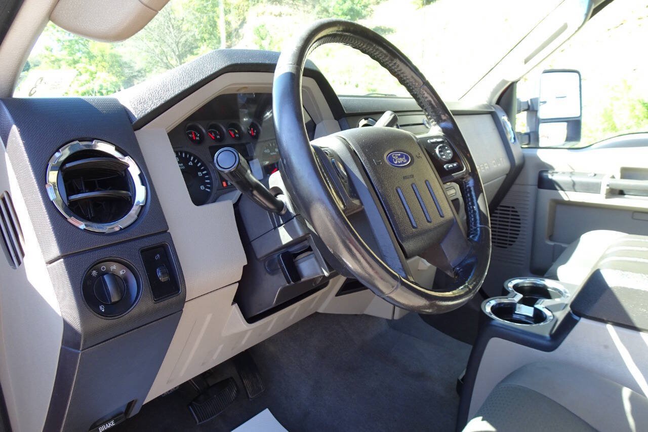 Used 2010 Ford F250 XLT AWD/4WD image 19