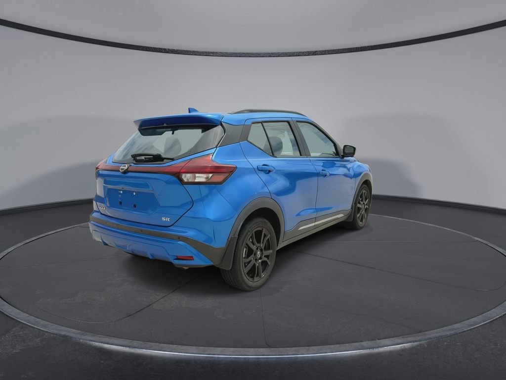 Used 2022 Nissan Kicks SR image 8