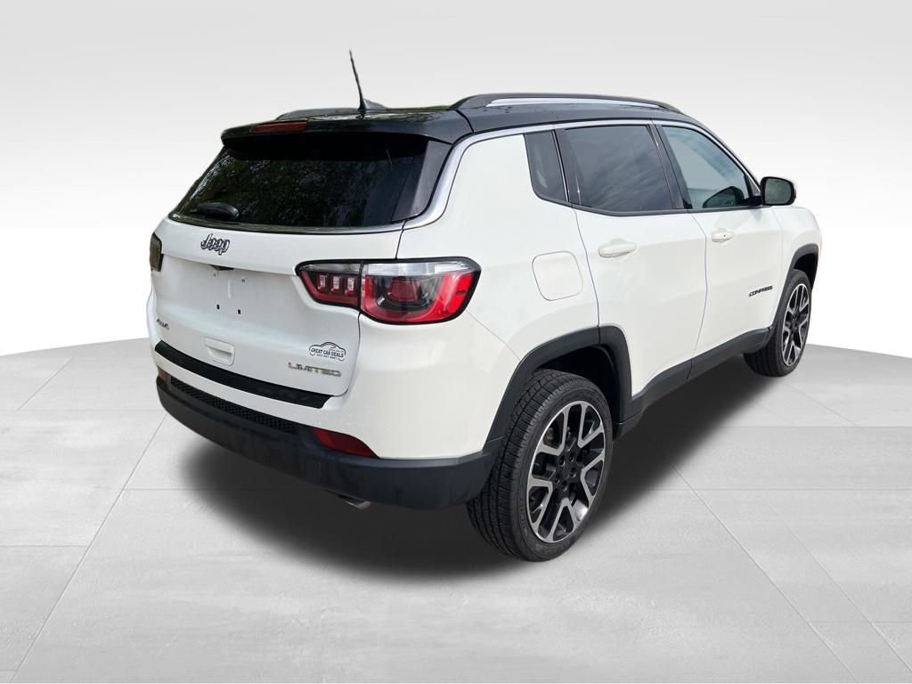 Used 2018 Jeep Compass Limited AWD/4WD image 4