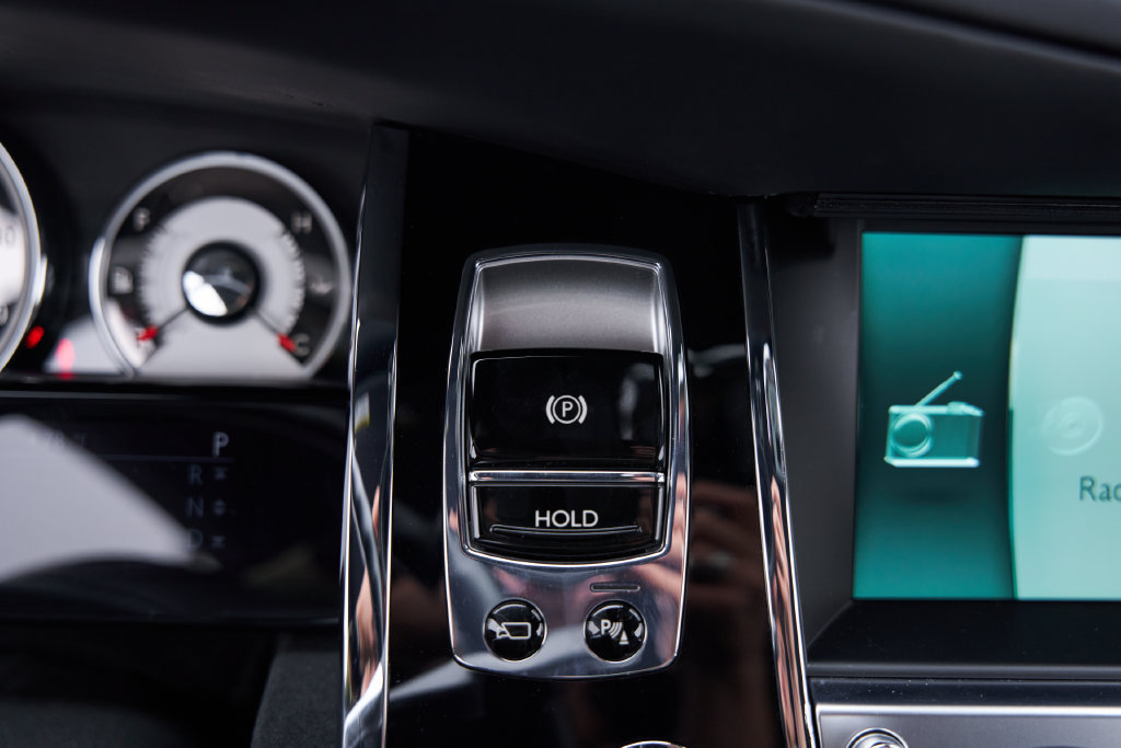 Used 2015 Rolls-Royce Wraith RWD image 61