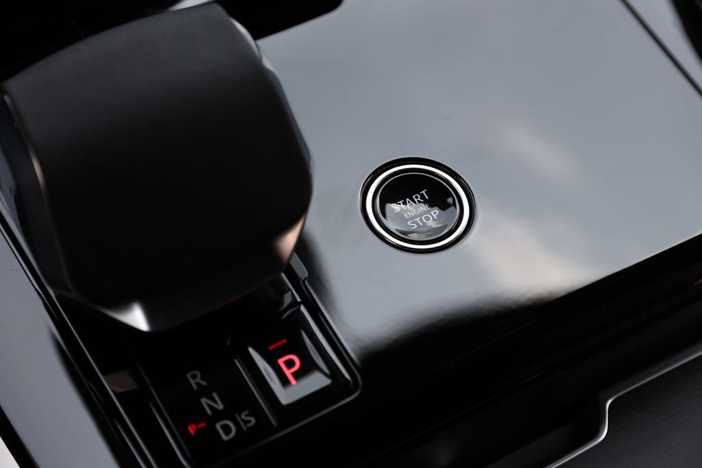 New 2026 Land Rover Range Rover Sport Dynamic SE AWD/4WD image 24