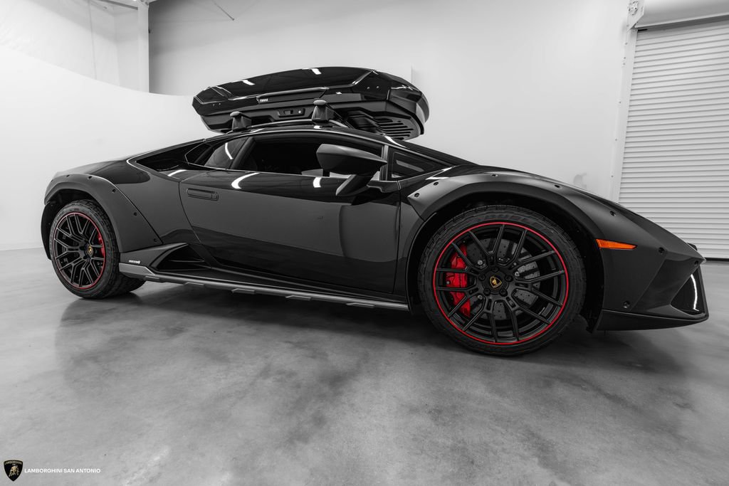 Used 2023 Lamborghini Huracan Sterrato AWD/4WD image 5