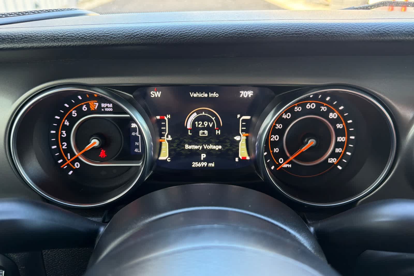 Used 2023 Jeep Gladiator Sport AWD/4WD image 24