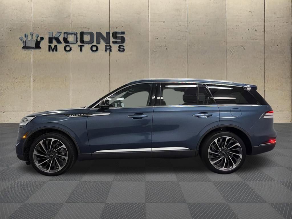 Used 2020 Lincoln Aviator Reserve AWD/4WD image 4
