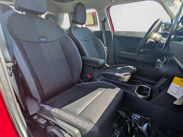 Certified 2025 MINI Cooper 4-Door Hardtop FWD image 21