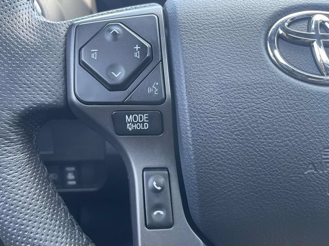 Used 2020 Toyota Tacoma TRD Sport w/ TRD Premium Sport Package AWD/4WD image 17