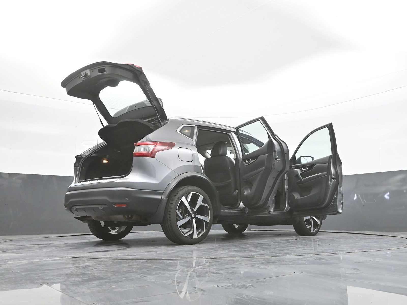 Used 2022 Nissan Rogue Sport SL AWD/4WD image 49
