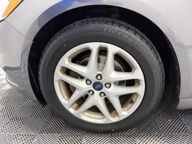 Used 2014 Ford Fusion SE FWD image 40