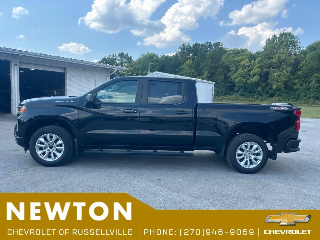 Used 2022 Chevrolet Silverado 1500 Custom AWD/4WD image 5