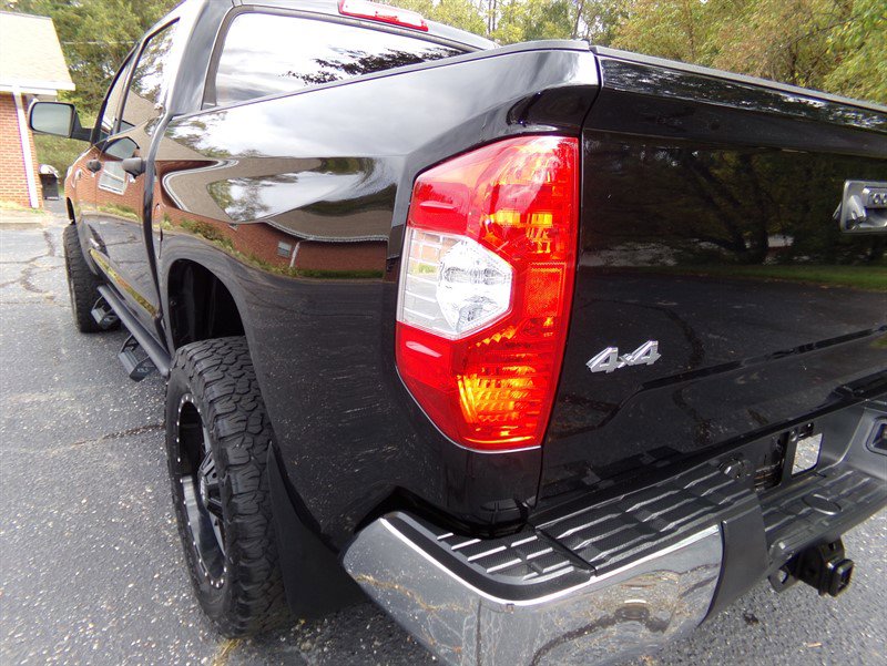 Used 2020 Toyota Tundra SR5 image 8