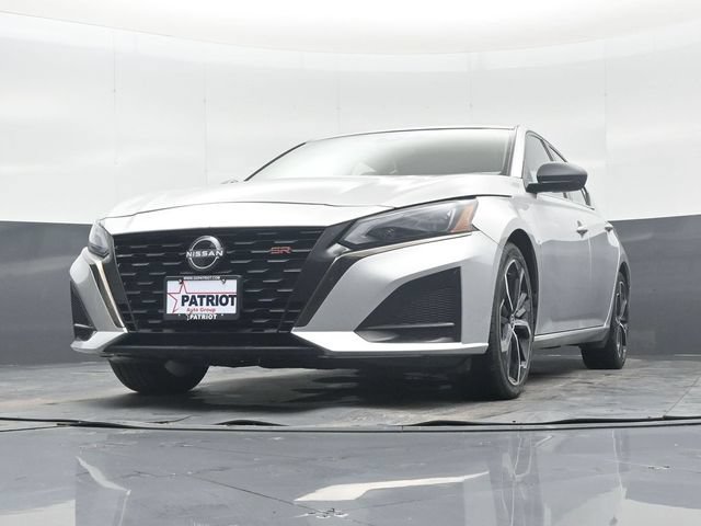 Used 2023 Nissan Altima 2.5 SR FWD image 45