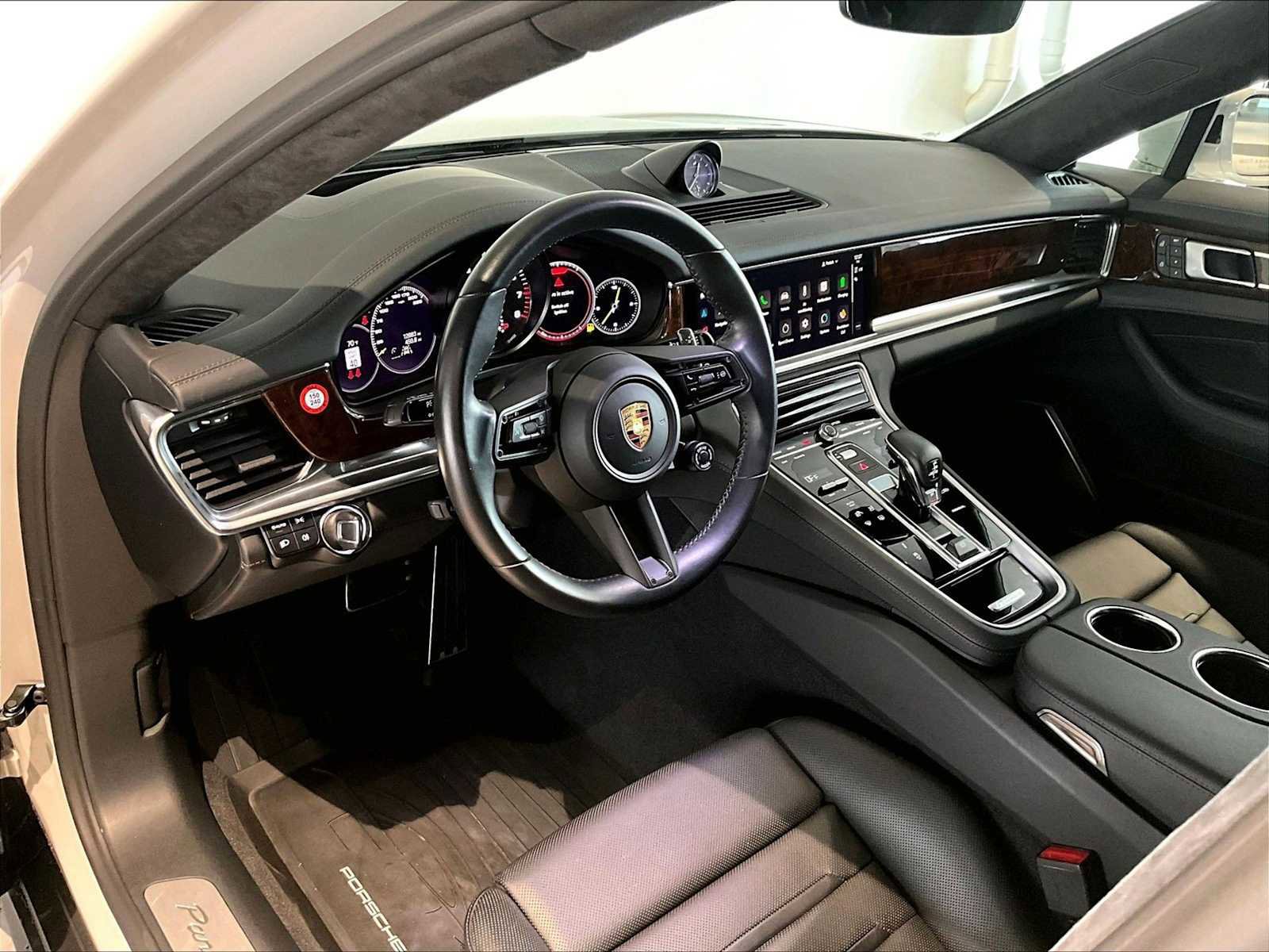 Used 2023 Porsche Panamera Turbo S image 7