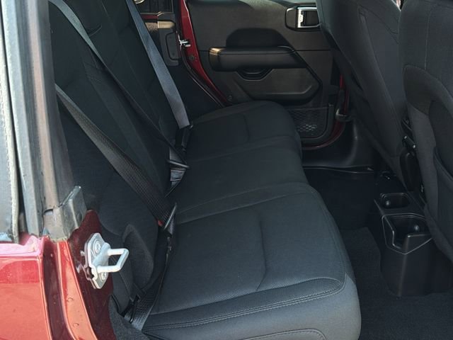 Used 2022 Jeep Wrangler Unlimited Sahara w/ Cold Weather Group image 35