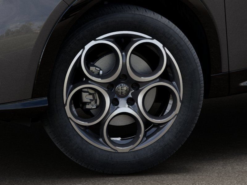 New 2026 Alfa Romeo Tonale AWD/4WD image 8
