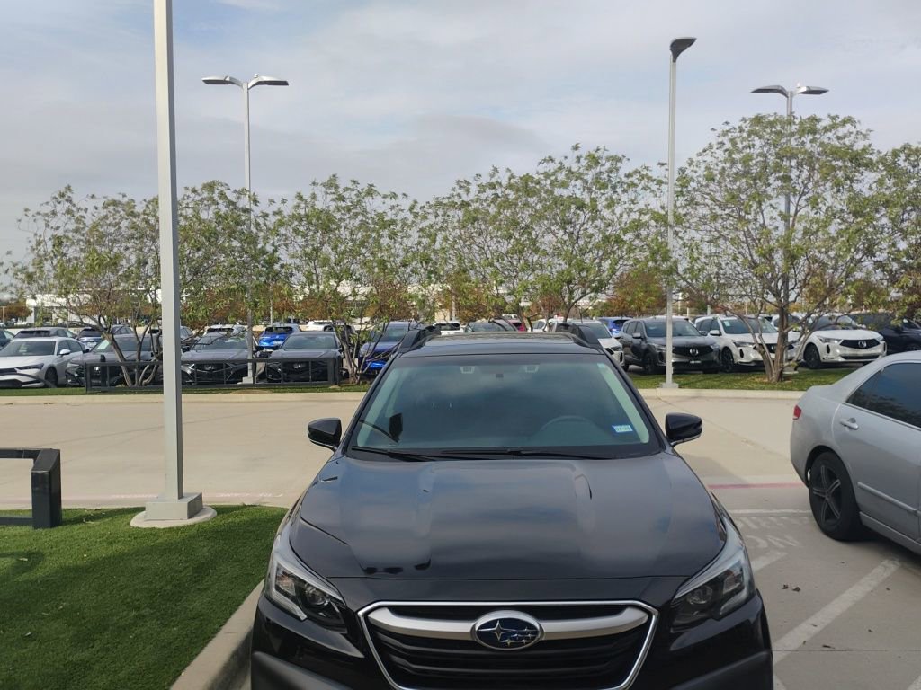 Used 2022 Subaru Outback Premium image 3