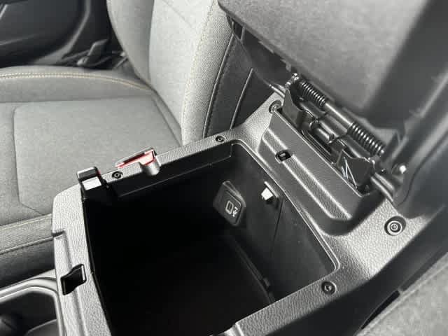 Used 2024 Jeep Wrangler Sport image 31