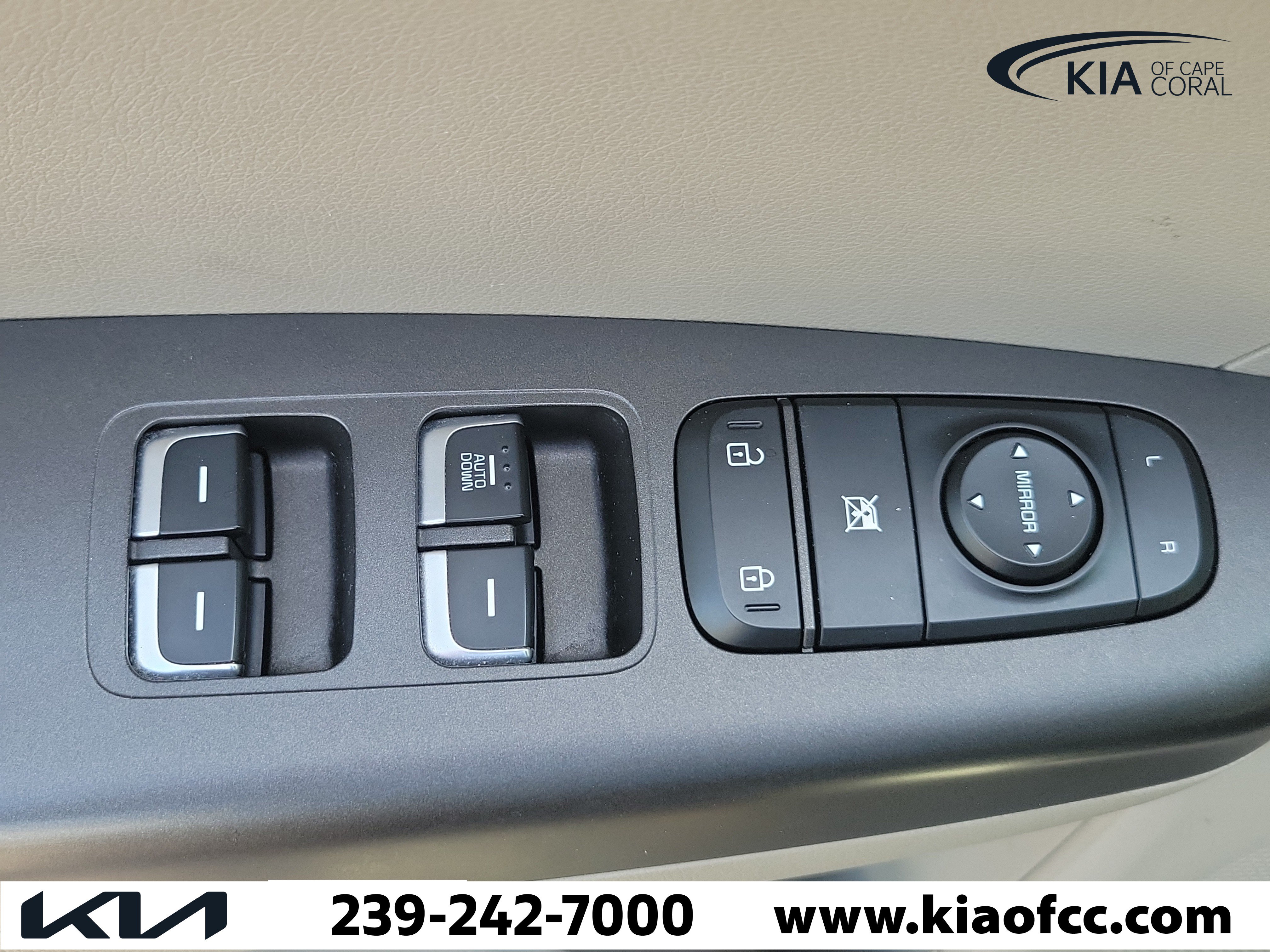 Used 2020 Kia Sportage LX FWD image 24
