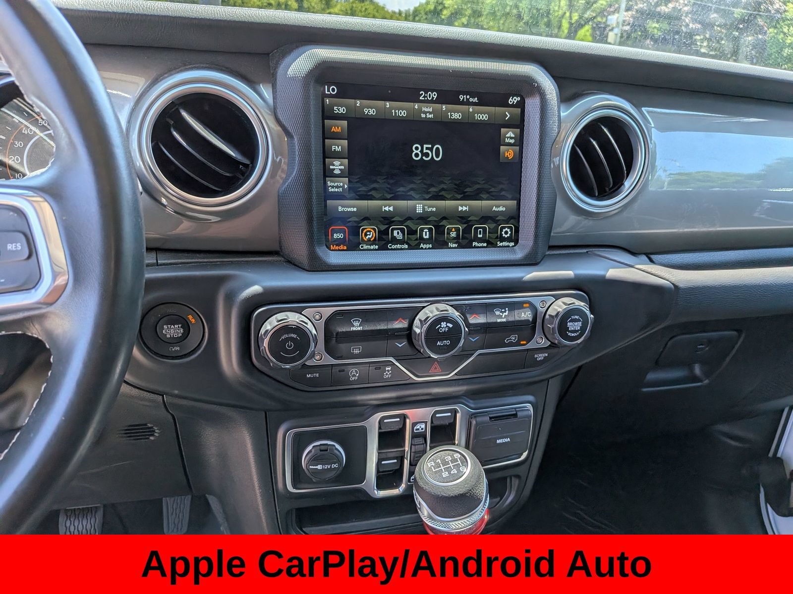 Used 2022 Jeep Gladiator Overland w/ Trailer Tow Package AWD/4WD image 21