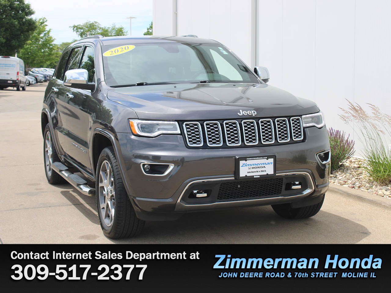 Used 2020 Jeep Grand Cherokee Overland AWD/4WD image 3
