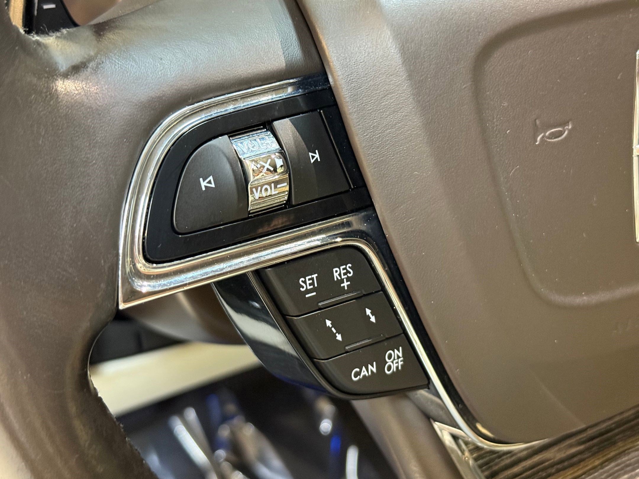 Used 2021 Lincoln Navigator Black Label AWD/4WD image 17