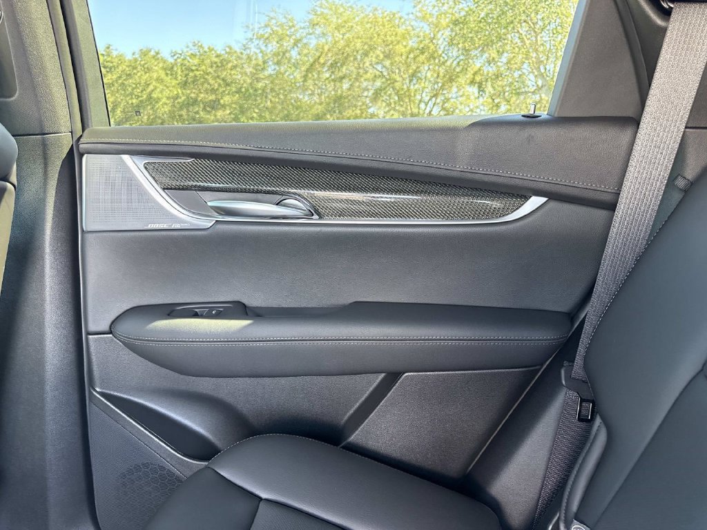 New 2026 Cadillac XT5 Sportv w/ LPO, Floor Liner Package AWD/4WD image 15