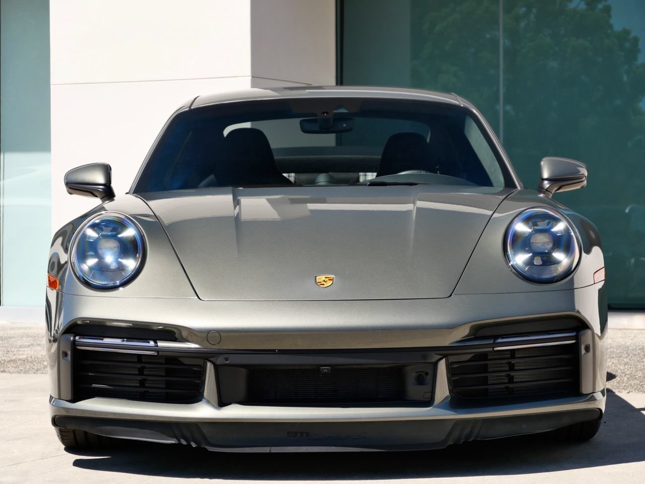 Used 2025 Porsche 911 Turbo AWD/4WD image 2