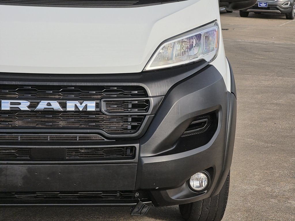 Used 2026 RAM ProMaster 2500 w/ Convenience Group FWD image 4