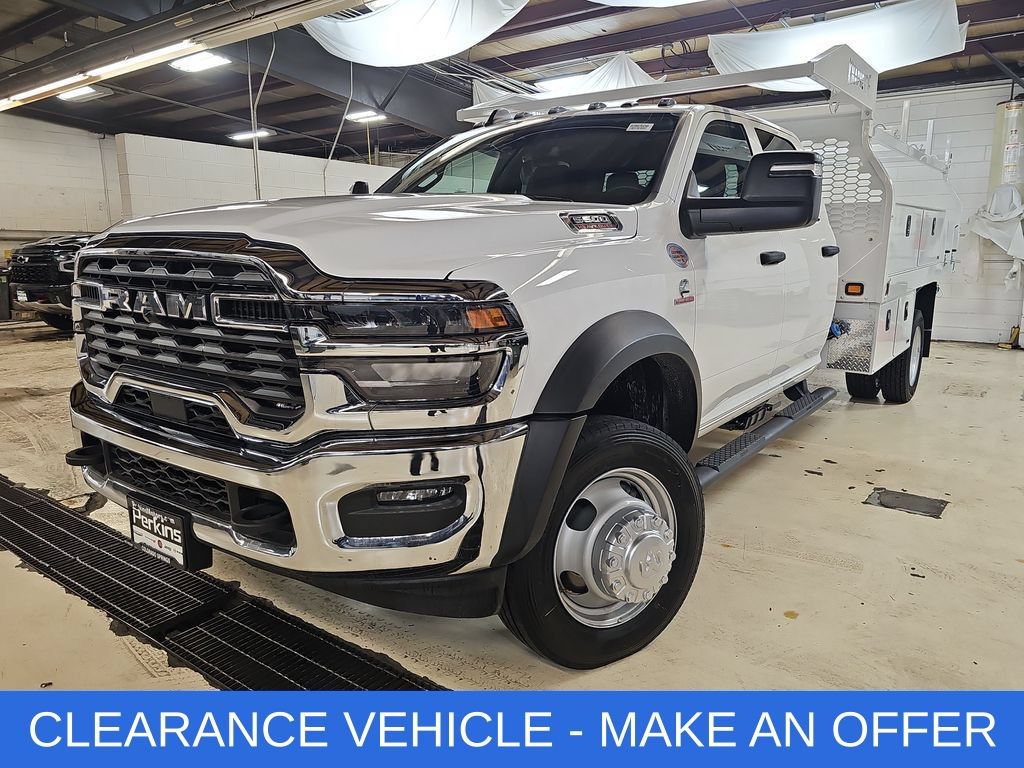 New 2026 RAM 5500 Tradesman AWD/4WD image 4