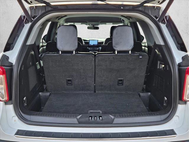 Used 2023 Ford Explorer Limited w/ Equipment Group 301A image 6