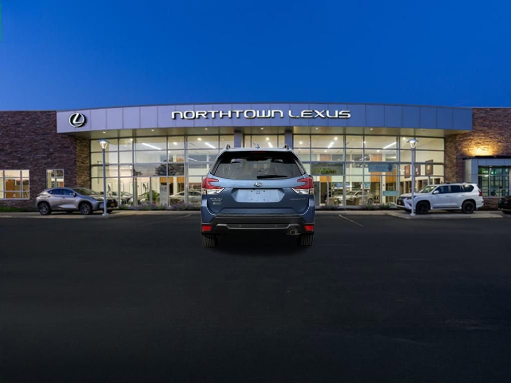 Used 2023 Subaru Forester Limited image 21