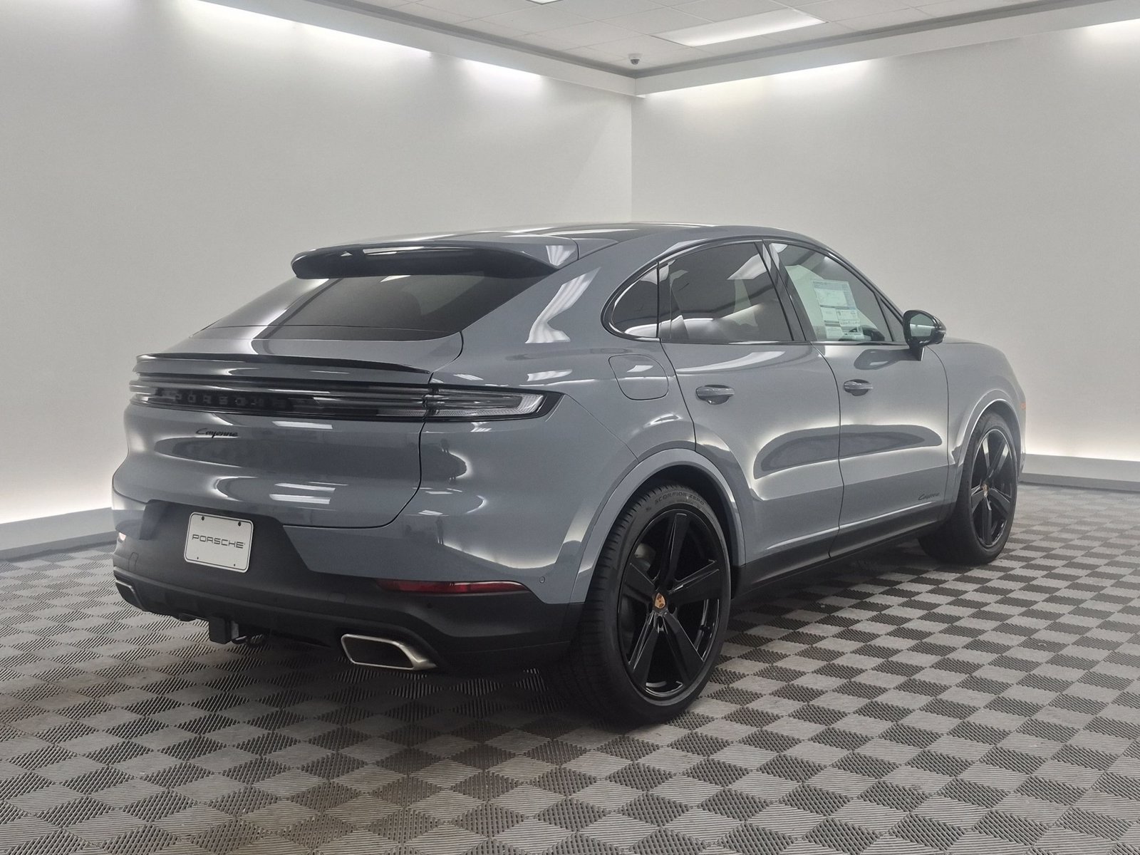 New 2026 Porsche Cayenne Coupe AWD/4WD image 6