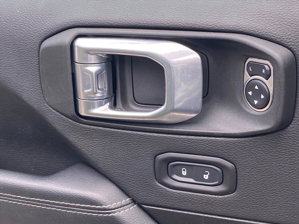 Used 2021 Jeep Wrangler Unlimited Sahara w/ Cold Weather Group image 19