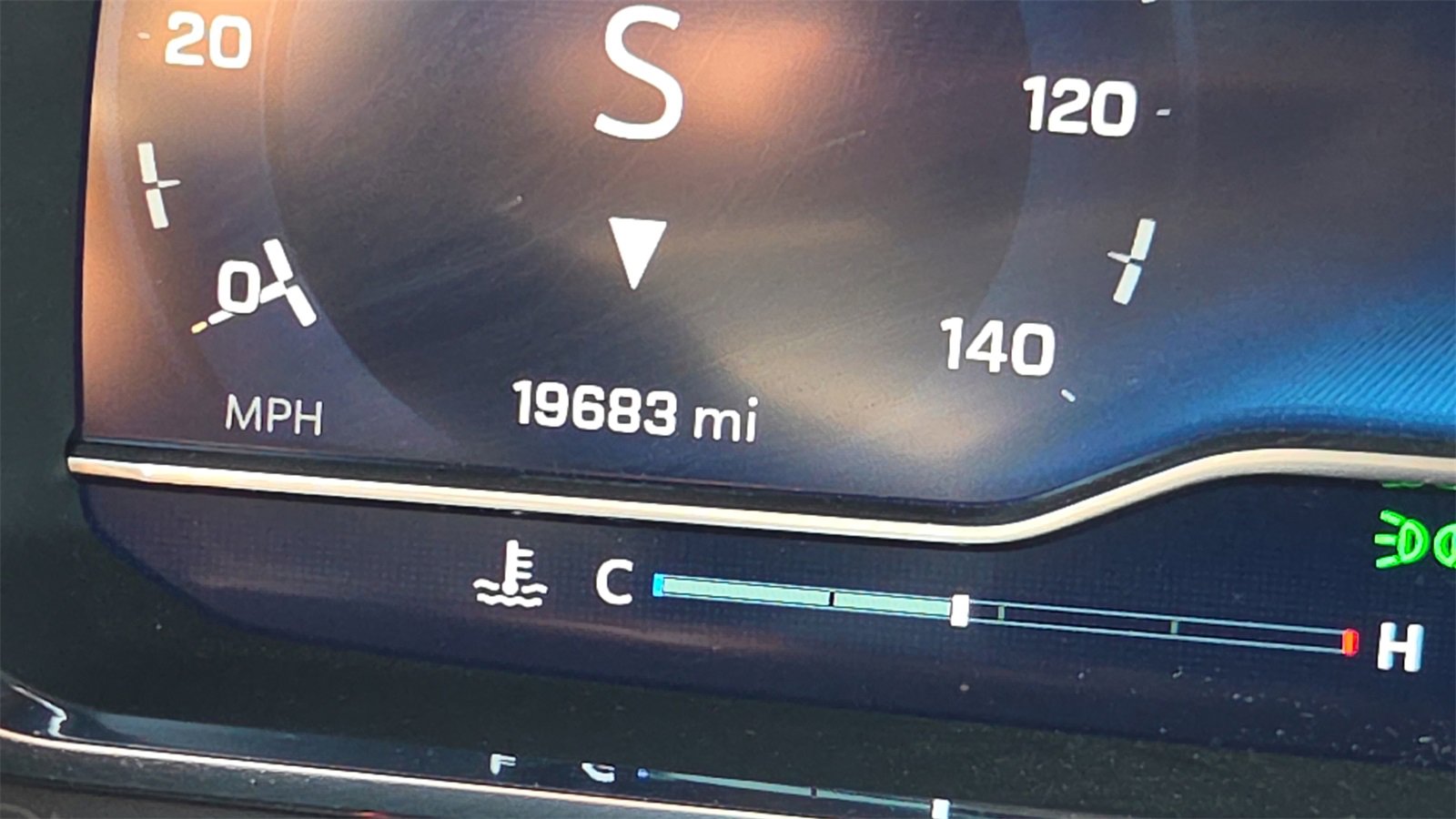 Used 2022 Chevrolet Suburban Z71 w/ Z71 Off-Road Package image 12