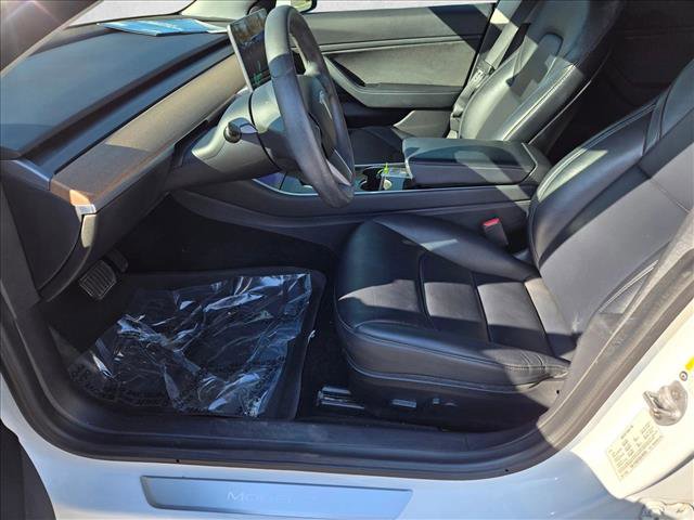 Used 2020 Tesla Model 3 Performance image 13