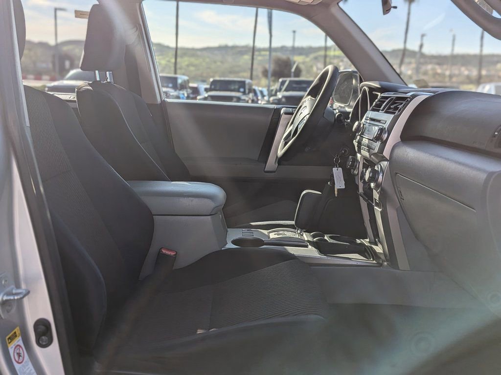 Used 2010 Toyota 4Runner SR5 image 14
