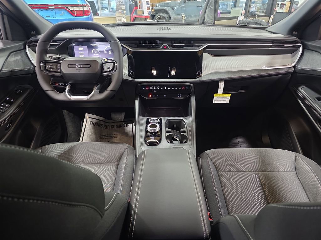 New 2026 Jeep Cherokee Laredo image 7