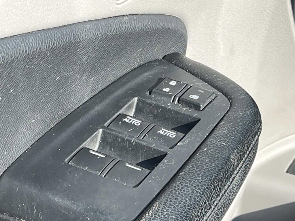 Used 2017 Honda Pilot Touring image 26