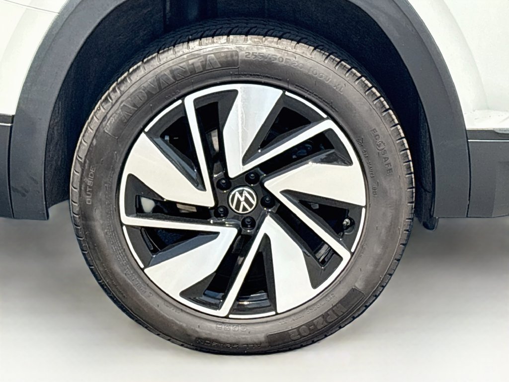 Used 2024 Volkswagen Atlas SE AWD/4WD image 33