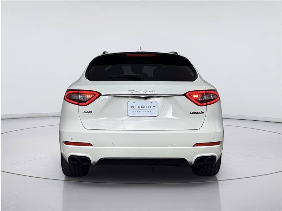 Used 2019 Maserati Levante S AWD/4WD image 4