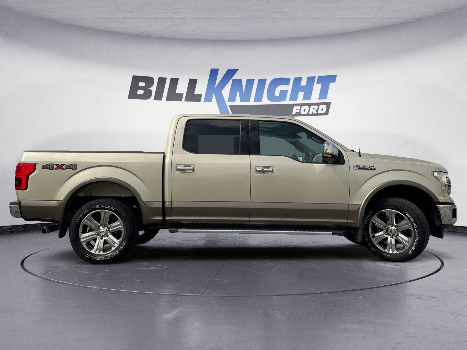 Used 2018 Ford F150 Lariat w/ Equipment Group 502A Luxury image 6
